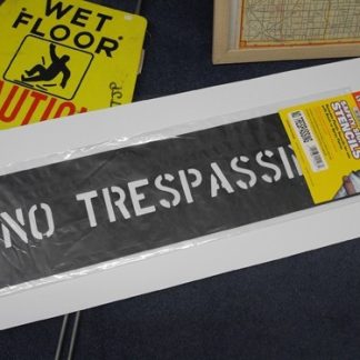 【ag-001】ステンシル　【NO TRESPASSING】　セーフティサイン プラスチック製 HANSON stencils(参考上代￥1800/ロット:3)