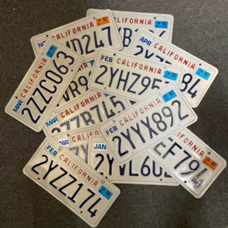 【CAS1】ヴィンテージ カリフォルニア州 ステッカー付き ライセンスプレート ナンバープレート 看板 CALIFORNIA(参考上代￥1500/ロット:3)